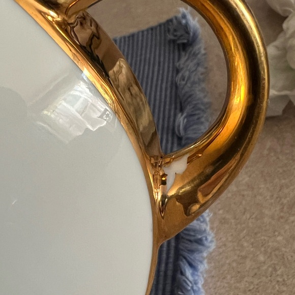 Vntg. 18k gold Royal LB Bavaria Oval casserole.used. Good for decoration . - Picture 10 of 16